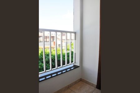 Casa para alugar com 250m², 3 quartos e 5 vagasDetalhe - Varanda