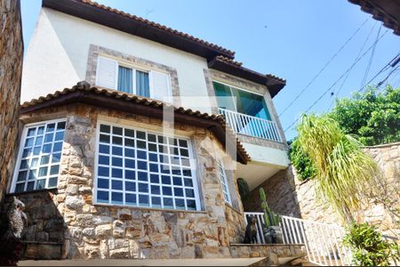 Casa para alugar com 250m², 3 quartos e 5 vagasGaragem