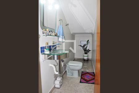 Casa para alugar com 250m², 3 quartos e 5 vagasLavabo