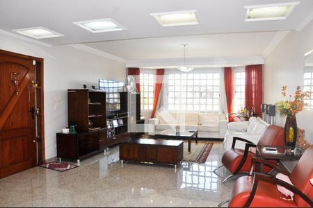 Sala de casa à venda com 3 quartos, 250m² em Vila Palmeiras, São Paulo