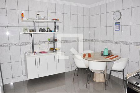 Casa para alugar com 250m², 3 quartos e 5 vagasCozinha