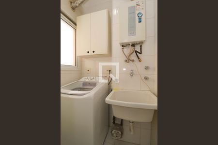 Área de Serviço de apartamento para alugar com 2 quartos, 62m² em Pinheiros, São Paulo
