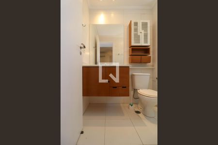 Banheiro da Suíte  de apartamento para alugar com 2 quartos, 62m² em Pinheiros, São Paulo