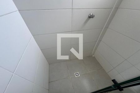 Banheiro da Suíte de apartamento para alugar com 2 quartos, 58m² em Quintino Facci Ii, Ribeirão Preto