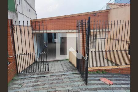 Fachada de casa à venda com 2 quartos, 180m² em Vila Alzira, Santo André