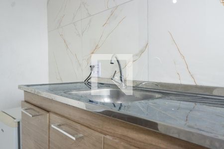 Cozinha de apartamento para alugar com 2 quartos, 43m² em Jardim Paris, São Paulo
