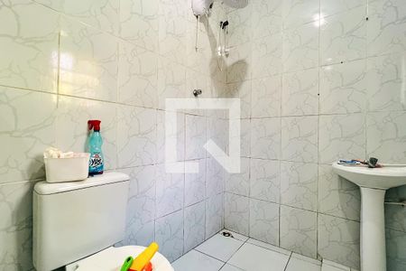 Banheiro de casa para alugar com 2 quartos, 60m² em Jardim do Papai, Guarulhos