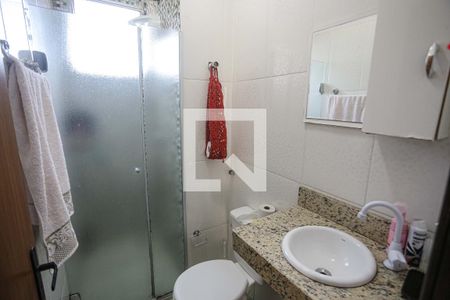 Banheiro de apartamento à venda com 2 quartos, 90m² em Camargos, Belo Horizonte