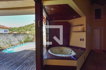 Área comum de casa de condomínio à venda com 3 quartos, 300m² em Itaipu, Niterói