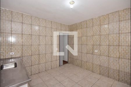Cozinha de casa para alugar com 2 quartos, 35m² em Jardim Ipe, São Paulo