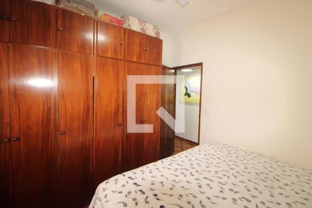 Quarto 2 de casa à venda com 3 quartos, 168m² em Vila Pita, São Paulo