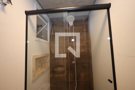 Banheiro da Suíte de apartamento à venda com 2 quartos, 68m² em Vila Rosa, Goiânia