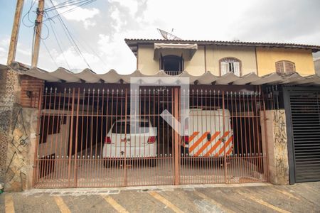 Fachada de casa à venda com 3 quartos, 200m² em Jardim Brasil (zona Norte), São Paulo