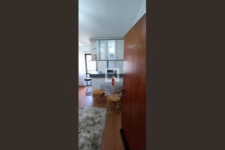 Sala de apartamento para alugar com 1 quarto, 30m² em Vila Suzana, São Paulo