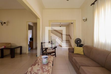 Sala de casa para alugar com 4 quartos, 303m² em Centro, Ribeirão Preto