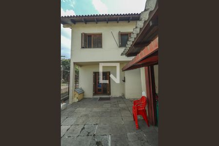 Quintal de casa à venda com 3 quartos, 271m² em Jardim Itu, Porto Alegre