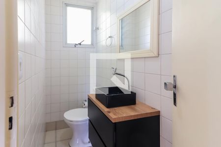 Lavabo de apartamento para alugar com 2 quartos, 65m² em Jardim Ivana, São Paulo