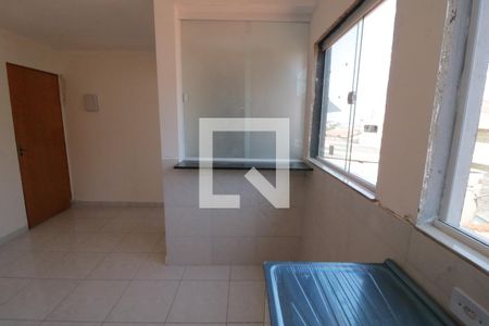 Cozinha de apartamento para alugar com 1 quarto, 40m² em Jardim Vera Cruz(zona Leste), São Paulo