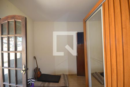 Quarto 1 de casa para alugar com 3 quartos, 200m² em Areia Branca, Belford Roxo
