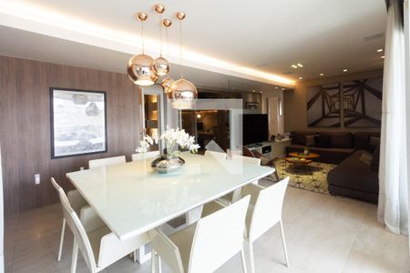 Sala de apartamento à venda com 3 quartos, 156m² em Vila Olímpia, São Paulo