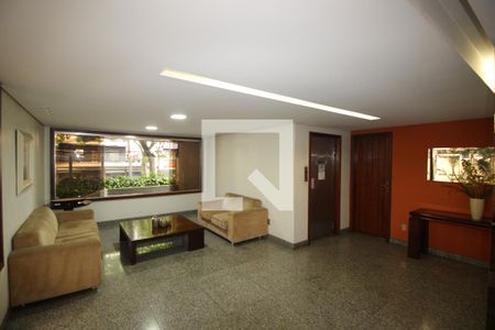 Hall social de apartamento à venda com 4 quartos, 180m² em Lourdes, Belo Horizonte