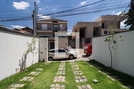 Garagem de casa de condomínio à venda com 3 quartos, 103m² em Jardim Mirna, Taboão da Serra