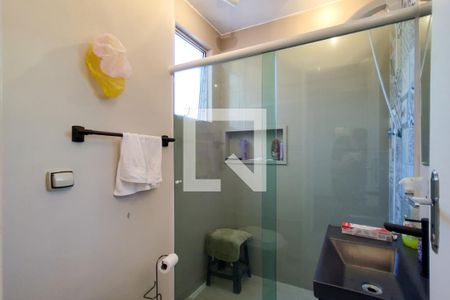 Banheiro de apartamento para alugar com 2 quartos, 92m² em Vila Caiçara, Praia Grande