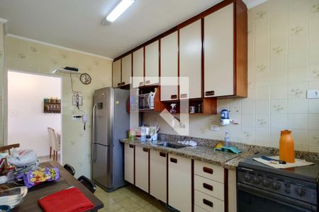 Cozinha de apartamento para alugar com 2 quartos, 92m² em Vila Caiçara, Praia Grande
