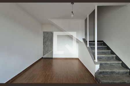 Sala de casa à venda com 3 quartos, 184m² em Vila Homero Thon, Santo André