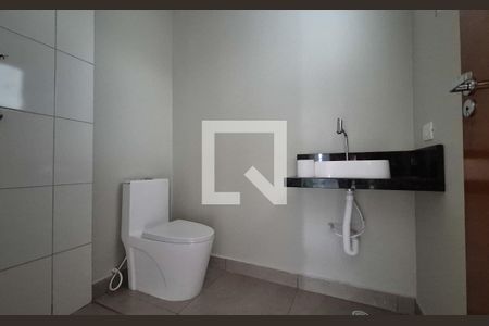 Casa à venda com 184m², 3 quartos e 4 vagasBanheiro