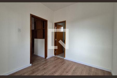 Suíte de casa à venda com 3 quartos, 184m² em Vila Homero Thon, Santo André