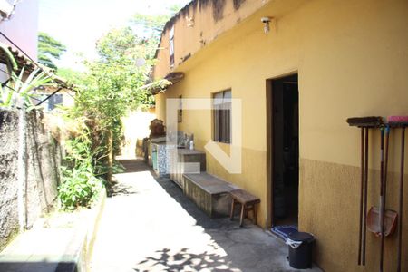 Quintal de casa à venda com 3 quartos, 379m² em Diamante, Belo Horizonte