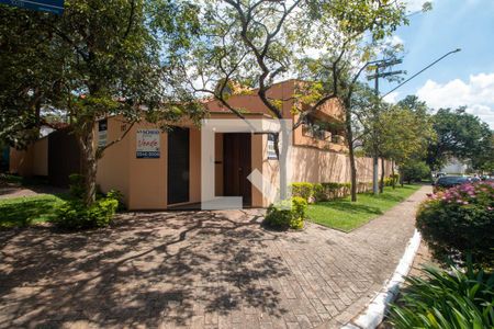 Fachada de casa à venda com 3 quartos, 525m² em Jardim dos Estados, São Paulo