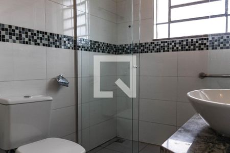 Banheiro de apartamento à venda com 3 quartos, 190m² em Carlos Prates, Belo Horizonte