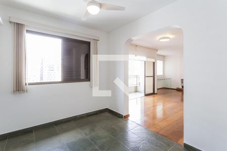 Sala de TV de apartamento à venda com 3 quartos, 196m² em Itaim Bibi, São Paulo