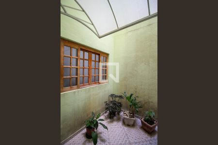 Jardim interno de casa à venda com 3 quartos, 200m² em Itaquera, São Paulo