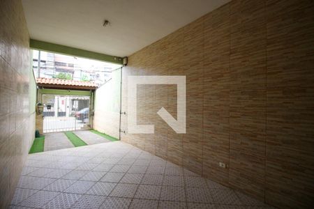 Garagem de casa à venda com 3 quartos, 200m² em Itaquera, São Paulo