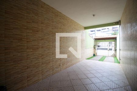 Garagem de casa à venda com 3 quartos, 200m² em Itaquera, São Paulo