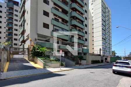 Fachada do Prédio de apartamento para alugar com 3 quartos, 140m² em Vila Tupi, Praia Grande
