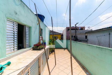 Quintal de casa à venda com 3 quartos, 120m² em Parque Novo Lar, São Paulo