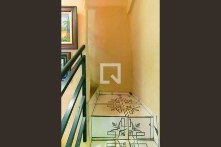 Casa 3 - Escada de casa à venda com 3 quartos, 120m² em Parque Novo Lar, São Paulo