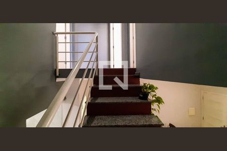 Acesso aos quartos de casa à venda com 2 quartos, 73m² em Padroeira, Osasco