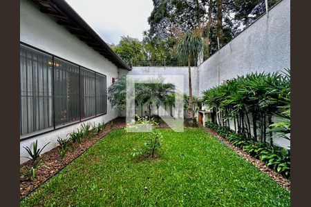 Jardim Frente de casa à venda com 3 quartos, 150m² em Santo Amaro, São Paulo