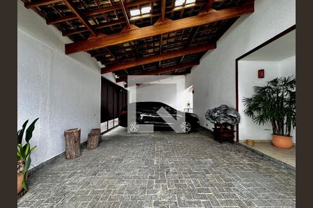 Garagem de casa à venda com 3 quartos, 150m² em Santo Amaro, São Paulo
