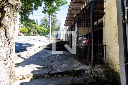 Vista da Rua de casa à venda com 4 quartos, 212m² em Vila Ipojuca, São Paulo