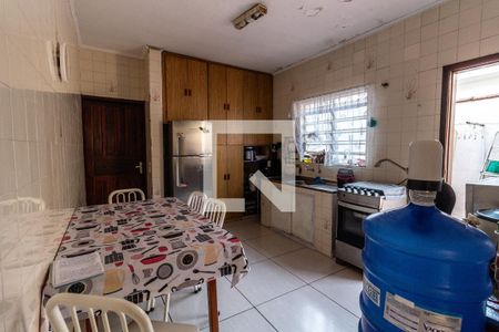 Cozinha de casa à venda com 4 quartos, 212m² em Vila Ipojuca, São Paulo
