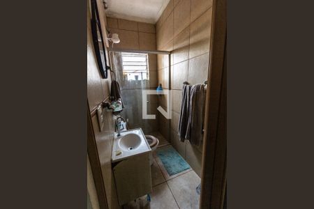 Banheiro 2 de casa à venda com 4 quartos, 212m² em Vila Ipojuca, São Paulo