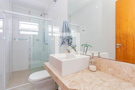 Banheiro de casa à venda com 3 quartos, 200m² em Vila Moraes, São Paulo