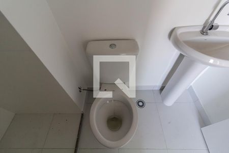 Banheiro de apartamento para alugar com 2 quartos, 32m² em Fazenda Aricanduva, São Paulo