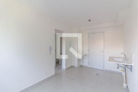 Sala/Cozinha de apartamento à venda com 2 quartos, 32m² em Fazenda Aricanduva, São Paulo